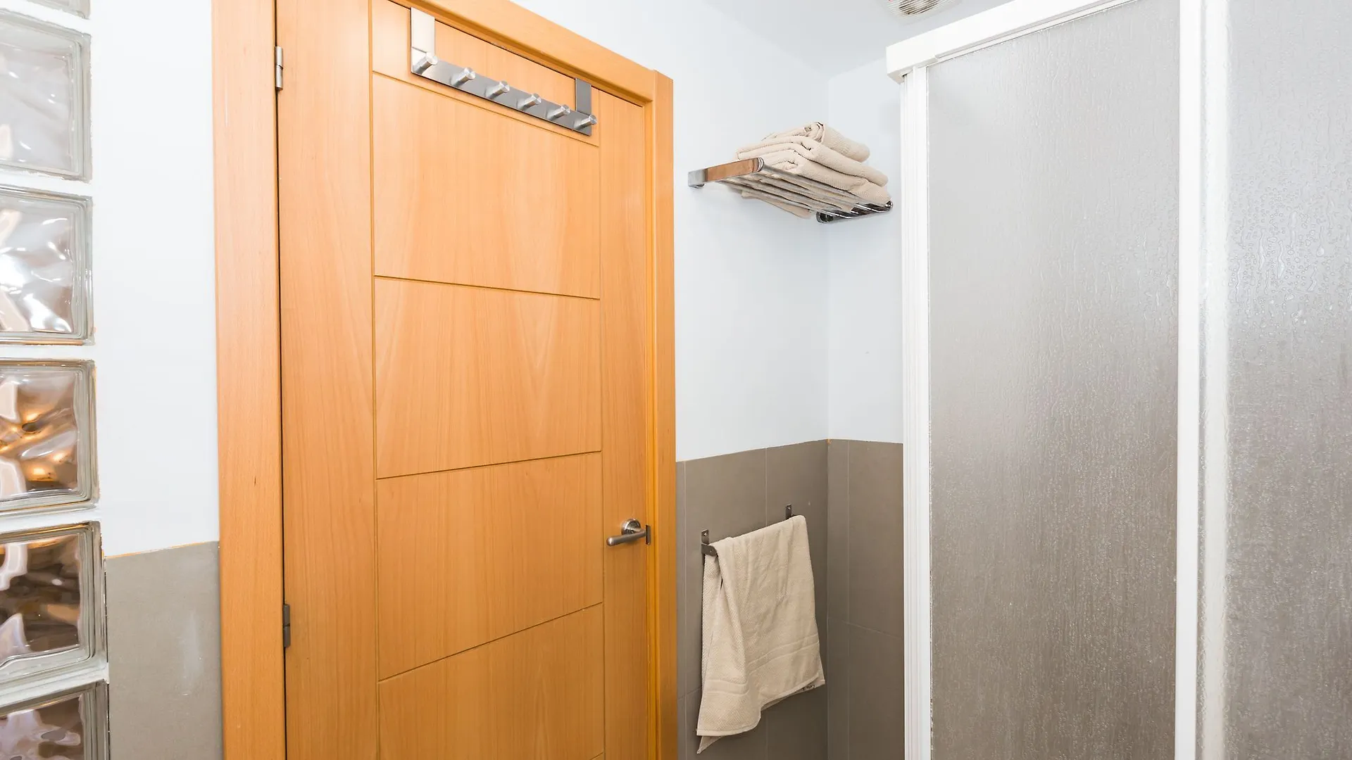 Suncity Loft Cobertizo Malaga 0*,  Spain